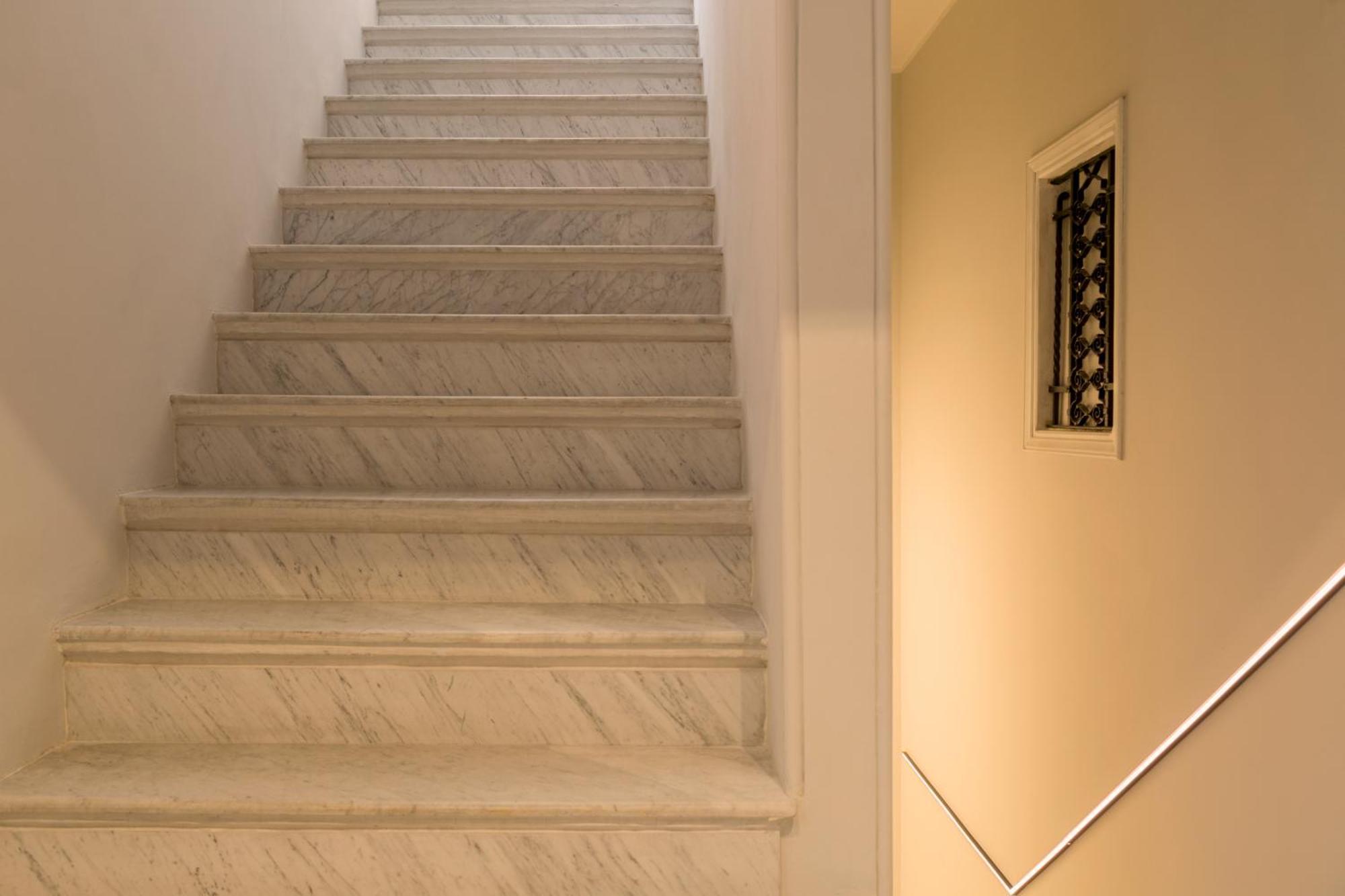 Отель Barberini Retreat Рим Экстерьер фото
